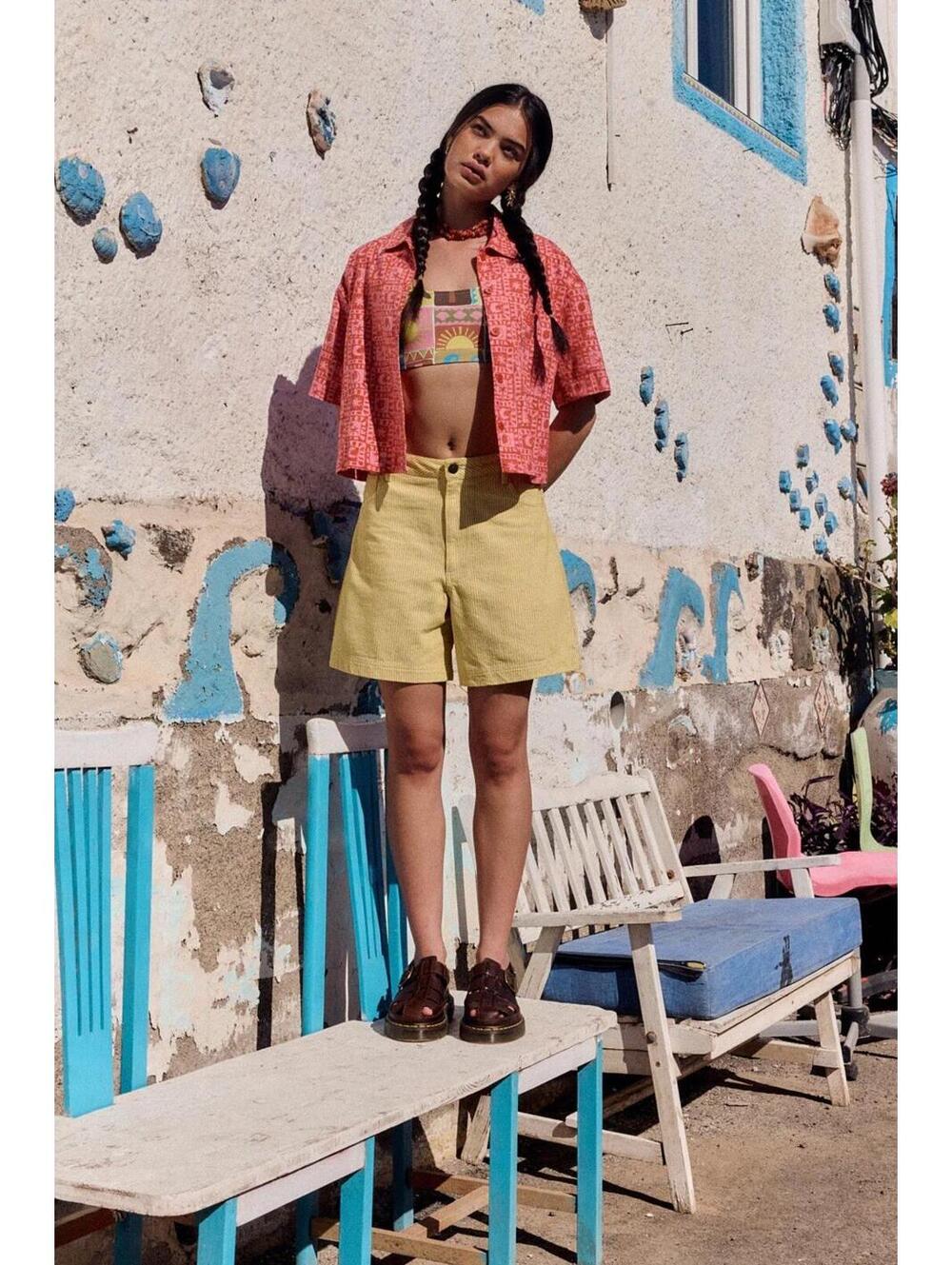 Lucy and Yak Shorts Women’s 30 Yellow Denim‎ Pockets Casual Logo Cotton Preppy